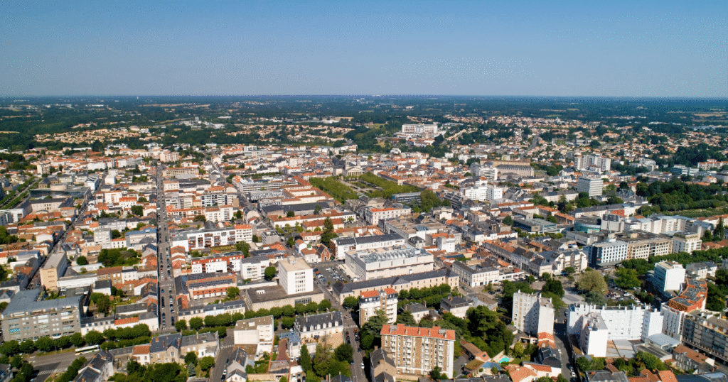 Fiscalité de la location courte durée en Vendée pour investisseurs