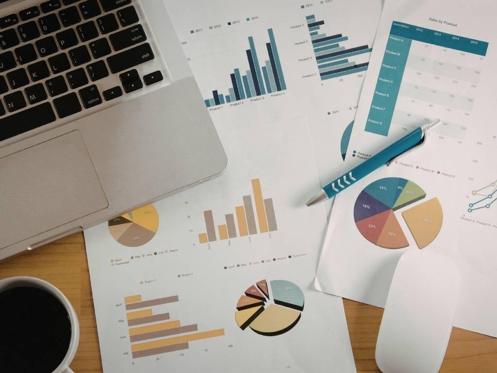 analyse des performances et des revenus d’une location saisonnière avec graphiques et indicateurs