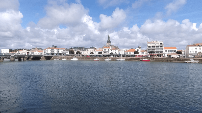 location courte durée Vendée ville bord de mer tourisme saisonnalité